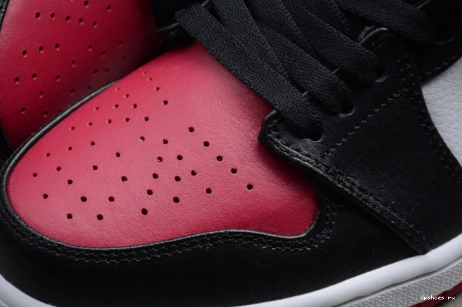 554724-066 Bred Mid  Jordan Toe Air 1 0818